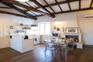 White House, Orvieto