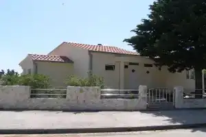 APARTMANI MATELA, Donje Petrcane