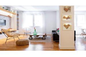 GREAT LOCATION & 130m2! Guggenheim & Parking Apartments, Bilbao