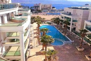 Milana's Deluxe with big patio and pool Apartments, Eilat