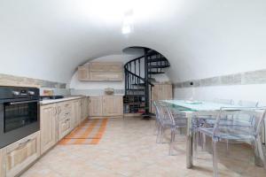 Casa dei puffi in Salento, Muro Leccese