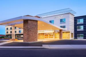 Fairfield Inn & Suites by Marriott North/Shaw Avenue, Fresno