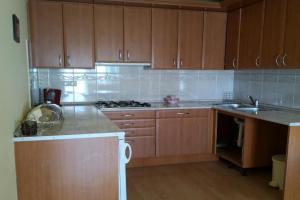 Vida Apartman, Sarvar