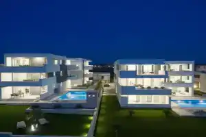 Apartments & Rooms Pool Villas Maris, Novaglia
