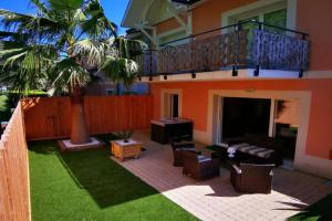 Appartement 90 m2 avec parking terrasse balcons, proche du port et plages Apartments, Arcachon