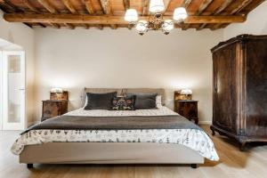Cortile in centro - Charm Suite Heart of- 2 SmartTV Apartments, Lucca