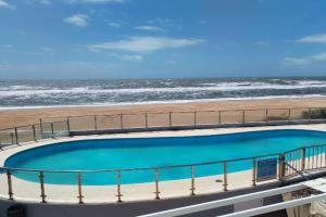 Islantilla-Apartamento con piscina y garaje en primera línea de playa, Islantilla