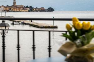 Casa Mari Fronte Lago, Salo