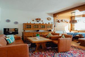 Appartement Tirol mit Hallenbad und Sauna by MoniCare Apartments, Seefeld