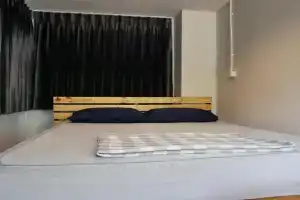 EQ Hostel, Thong Sala