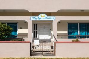 Lucky 2 Apartments, Paralimni