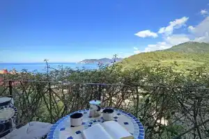 Pietra Azzurra, Newly Renovated Apartments, Corniglia
