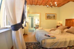 Finestra San Michele Apartments, Lucca