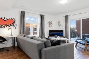 LiV MTL MTL Apart-hotel, Laval