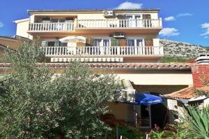 Apartment Grande Vista in with a large terrace, Starigrad