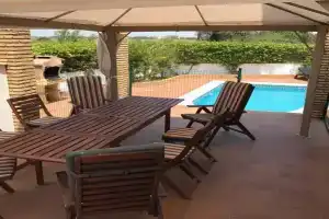 b. Villa Mar, Isla de Canela