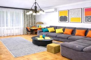 Cosy One bedroom Apartment near Opera, Tumanyan & Pushkin streets, by Zoravor church, Self Check In, City Centre,, Yerevan