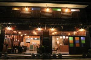 BanSoi 1 & Alley One Cafe Guest house, Trang