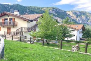 Lovely Home In Guest house, Fai della Paganella