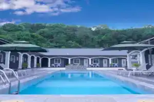 Cenang Rooms With Pool by Virgo Star Resort, Pantai Tengah