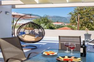 Iria's Luxury Apartments, Limenaria
