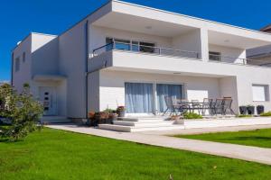 MARIN 2 Apartments, Kastel Stari
