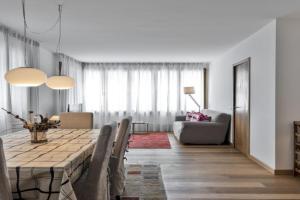 Chesa Chalavus - Apartments, St. Moritz