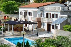 Holiday house with a swimming pool, Labin - 16681, Rabac