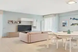 Levante Appartamento di pregio, terrazza e vista panoramica sul mare e la città Apartments, Viareggio