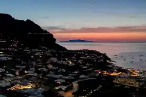 Appartamento panoramico in Piazzetta Apartments, Capri Village