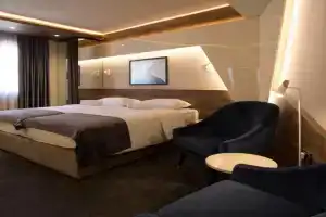 BOUTIQUE 25h by Eva stay 018 Hotel, Nis