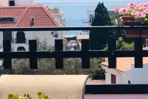 Sea View 2 Bedroom Vacation Apartment, Giardini-Naxos