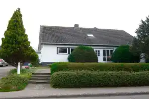 Kreutzmann Ferienwohnung für einen erholsamen Urlaub in ruhiger, zentraler Lage Apartments, Heiligenhafen