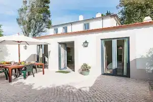 Villa Santa Maria - Cosy Guest House, Sintra