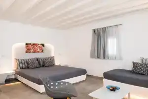 Mina Studios, Platis Yialos Mykonos