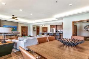 Luxury 2Br Residence Steps From Heavenly Village & Gondola Condo, Stateline