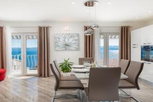 FBA Family Beach Apartments, Tice