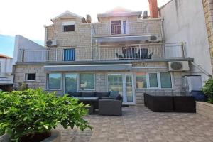 Apartment 5665a, Supetar