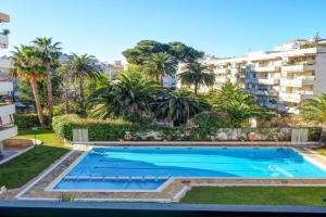 Clarimar Apartment by Hello Homes, Sitges