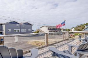 Lacasariva, Lincoln City