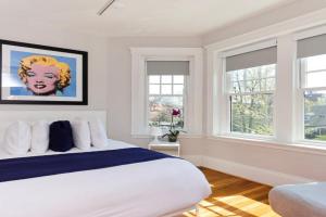 A Stylish Stay w/ a Queen Bed, Heated Floors.. #28 Guest house, Brookline