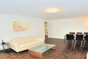 Stylish 1BR near lake and Opera - Flower 11 Apartments, Zurich
