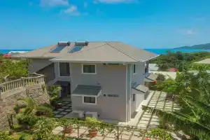 Whispering Palms Apartments, Bel Ombre