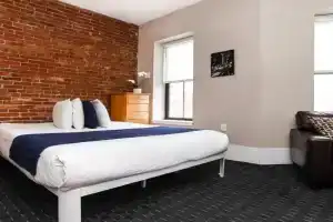 Stylish Studio in Brownstone, C.Ave #21, Brookline