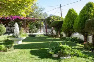 Harision Residence Apartments, Sparti