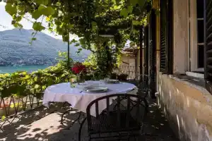 Terrace with a view! Apartments, Moltrasio