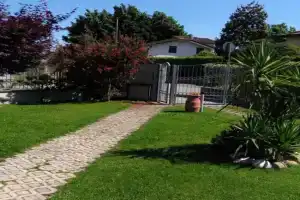 " La casa di Elena ", Pietrasanta