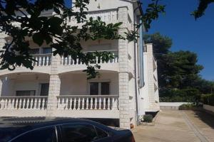 Apartments with parking space Okrug Gornji, Ciovo - 17032, Trogir