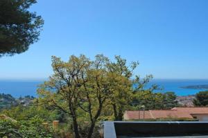 456 Chemin de la Pinède Apartments, Menton