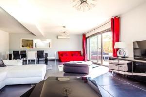 APPARTEMENT TERRASSE CITA DI SALI PORTO VECCHIO Apartments, Porto-Vecchio